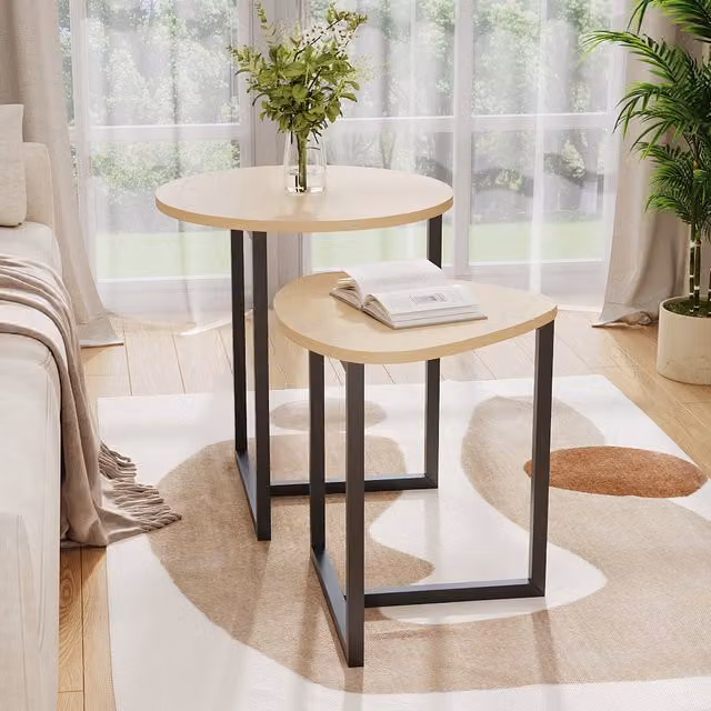 Livingandhome Set of 2 Round Nesting Side Tables in Wood Colour