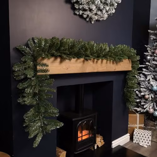 Samuel Alexander 2.7m Plain Green Christmas Garland with 260 Bullet Tips – 2