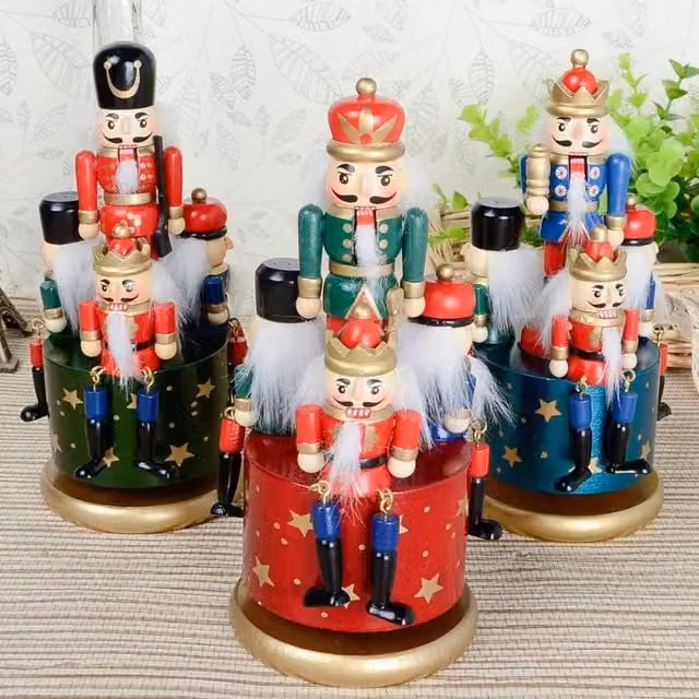 Shatchi Multicolour Wooden Nutcracker Soldier Musical Box Christmas Ornament, Height: 20 cm
