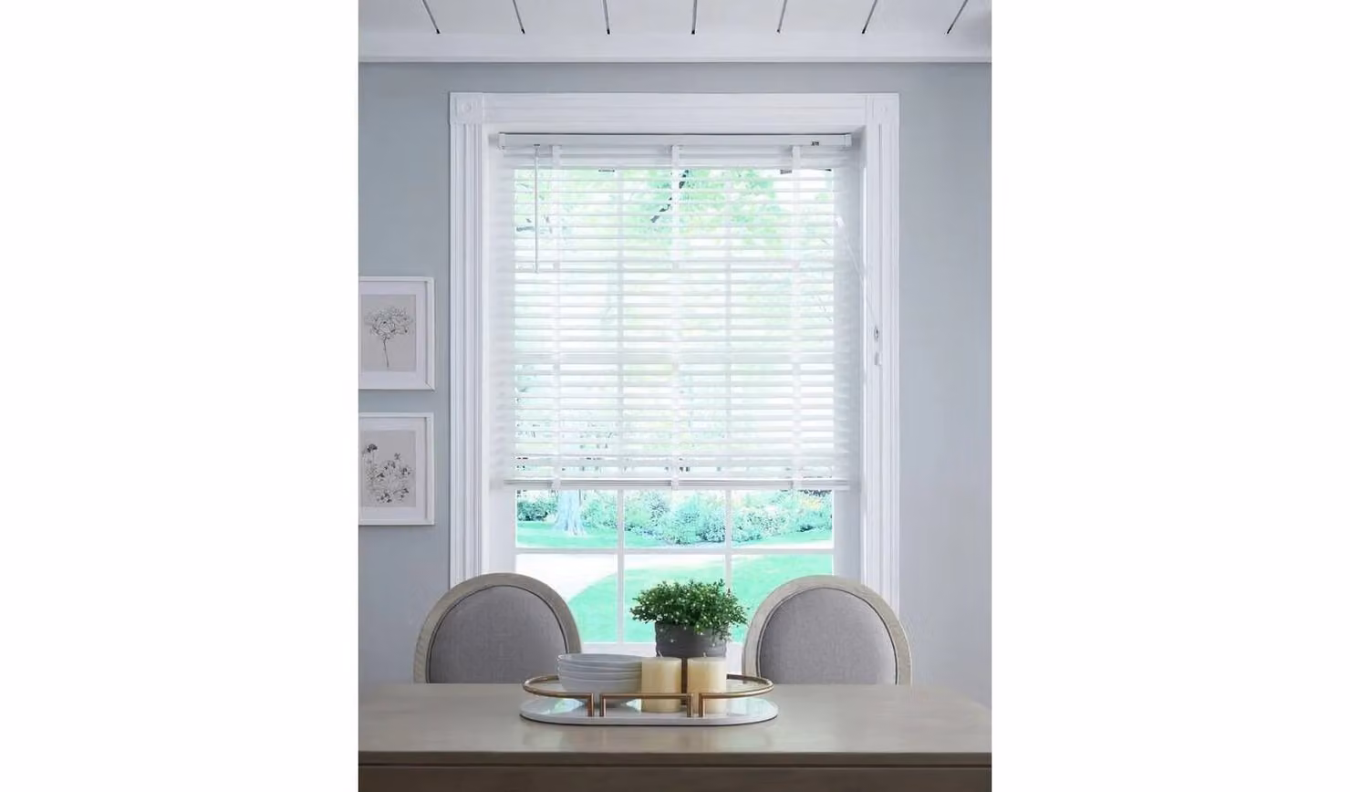 Little Black Book White Wooden 50mm Venetian Blind W/H: 70 x 130 cm