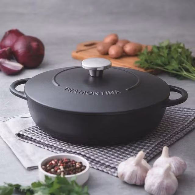 Tramontina Black Enamelled Cast Iron Shallow Casserole Dish, 4.32 l