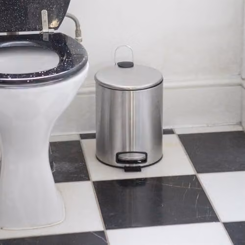 Harbour Housewares 5L Stainless Steel Pedal Bin and Toilet Brush Set in Silver – 2