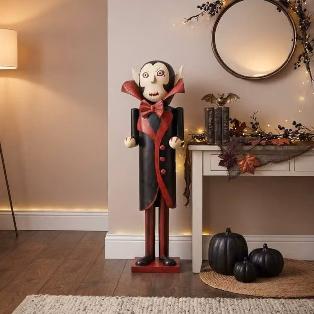 Garden Greatness Count Dracula Standing Halloween Figure, Black and Multicolour, Height: 152.4 cm