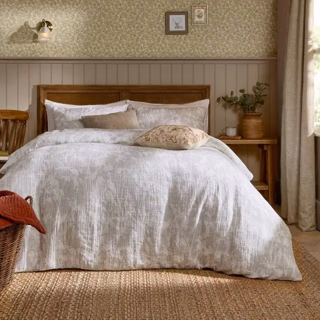 Voyage Maison Braeflower Reversible 100% Cotton Floral Duvet Cover Set in Beige and Sand, W: 200 cm x D: 200 cm