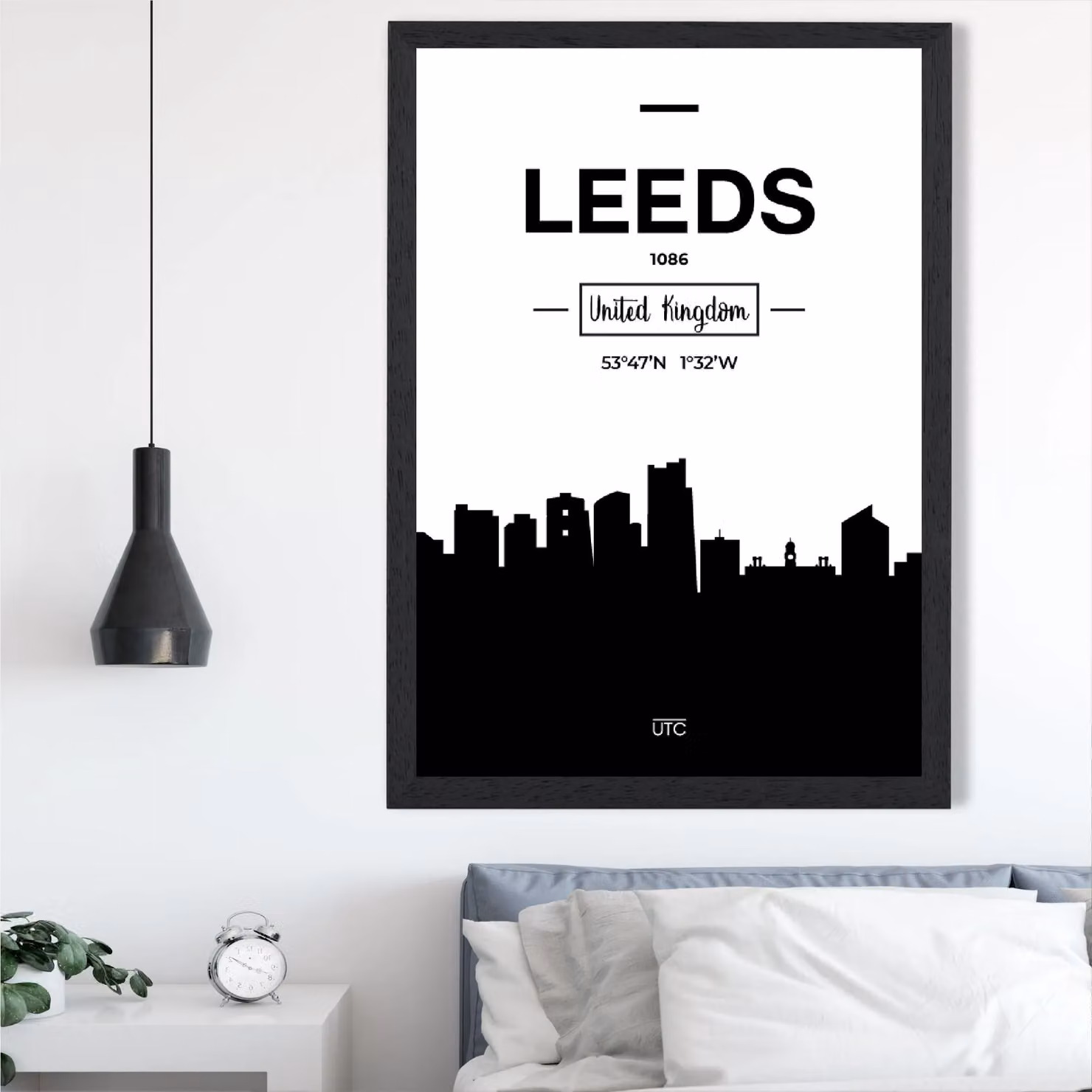 ARTZE Leeds Black and White City Skyline Framed Paper Poster Print – 2