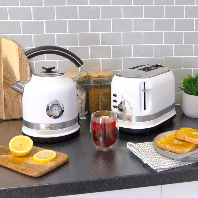 Ariete White 1.7L Kettle and 2 Slice Toaster Set