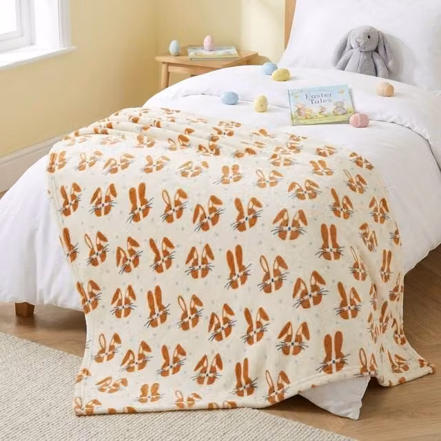 Garden Greatness Springtime Bunny Fluffy Fleece Throw, Multicolour, W: 152 cm x D: 127 cm x H: 127 cm