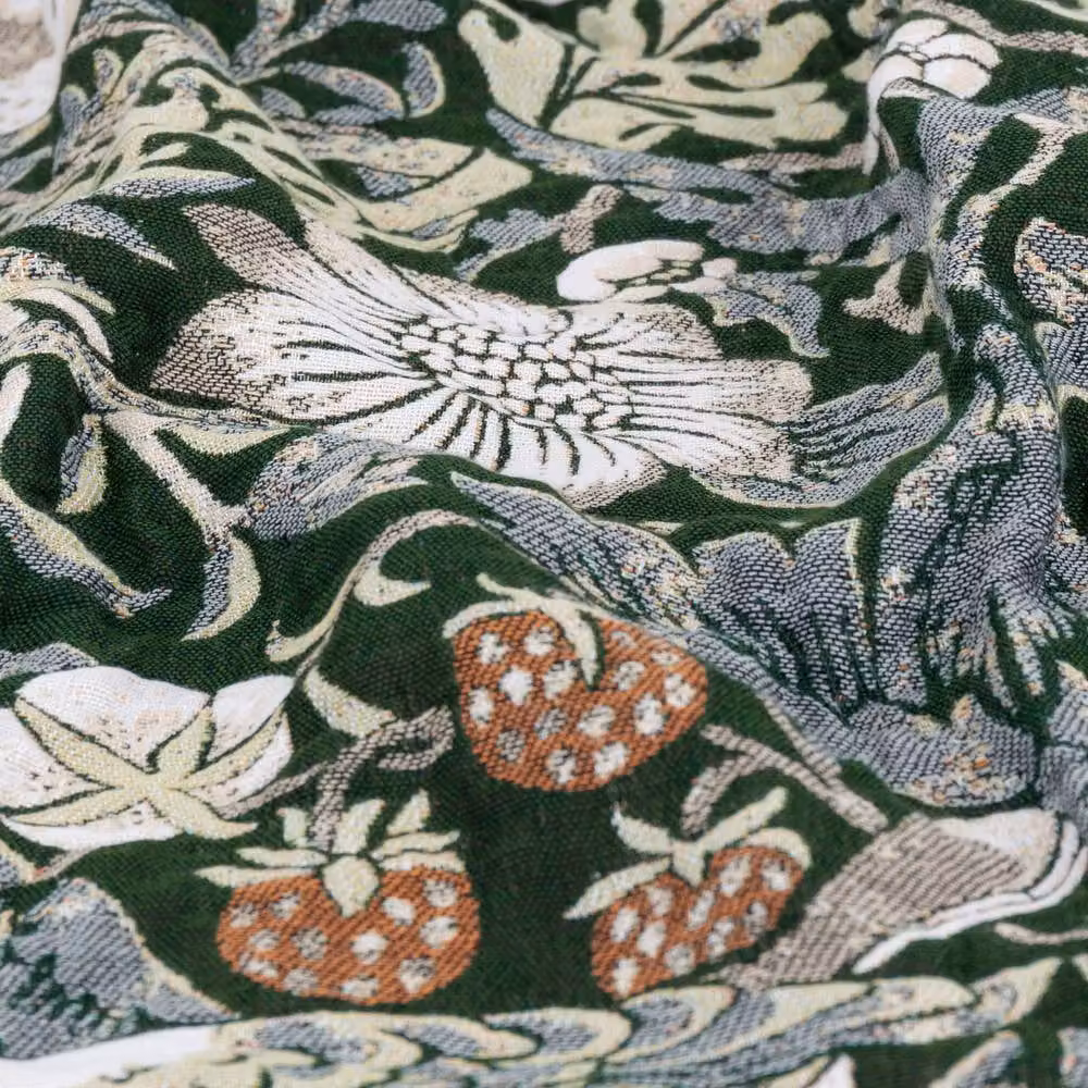 Morris & Co. Strawberry Thief Jacquard Throw with Fringes in Green, W: 130 cm, D: 170 cm – 5