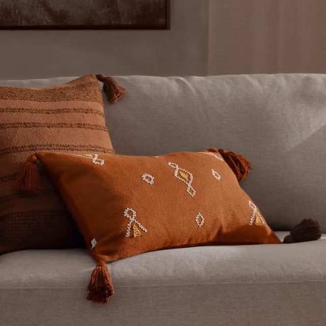 Riva Home Graphic Boho Rectangular Cotton Cushion in Orange and Brown, W/H: 50 x 30 cm – 1