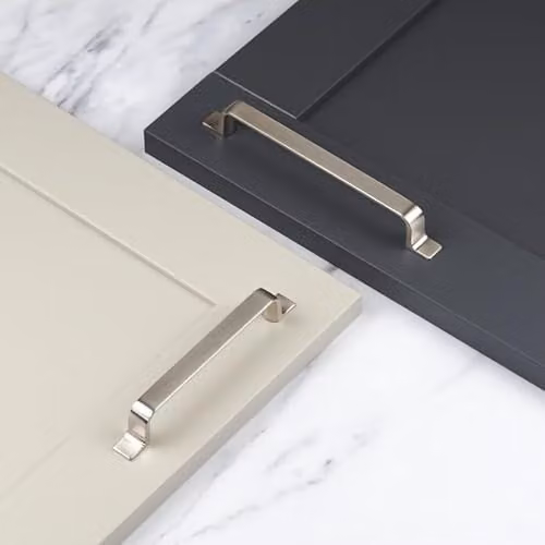 Brushed Nickel Zinc Bar Cabinet Handle for Cupboard Doors and Drawers, 128mm, Silver