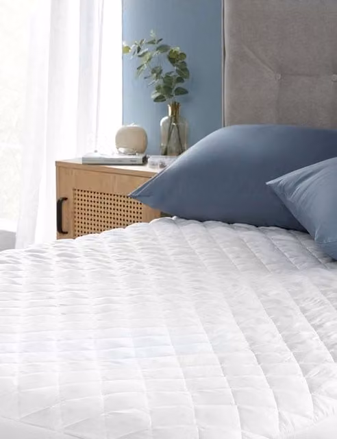 Silentnight Supersoft Waterproof and Mite-Proof Microfibre Mattress Protector, White, W: 140 cm, L: 200 cm