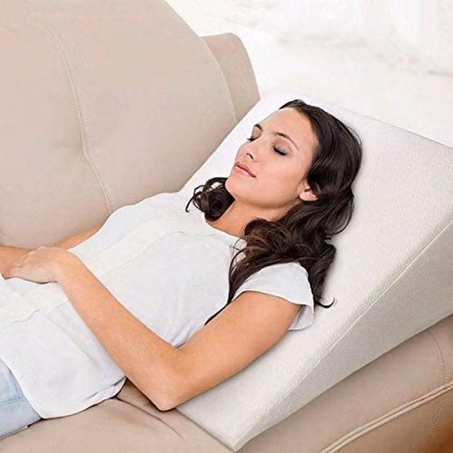 MantraRaj White Memory Foam Bed Wedge Pillow with Removable Cooling Cover for Back Pain and Snoring Relief