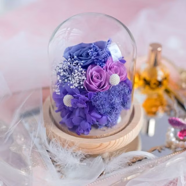 Livingandhome Glass Dome Cover with Wood Base, White and Purple, Diameter: 25 cm