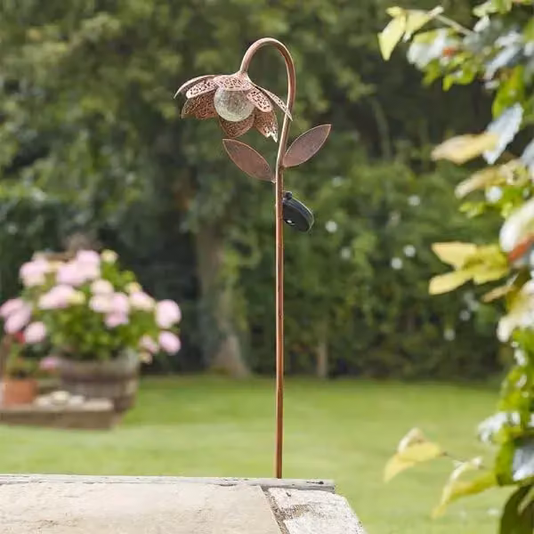 Marco Paul Bronze Crackle Glass Silhouette Flower Solar Stake Light in Copper, Height: 90 cm – 2