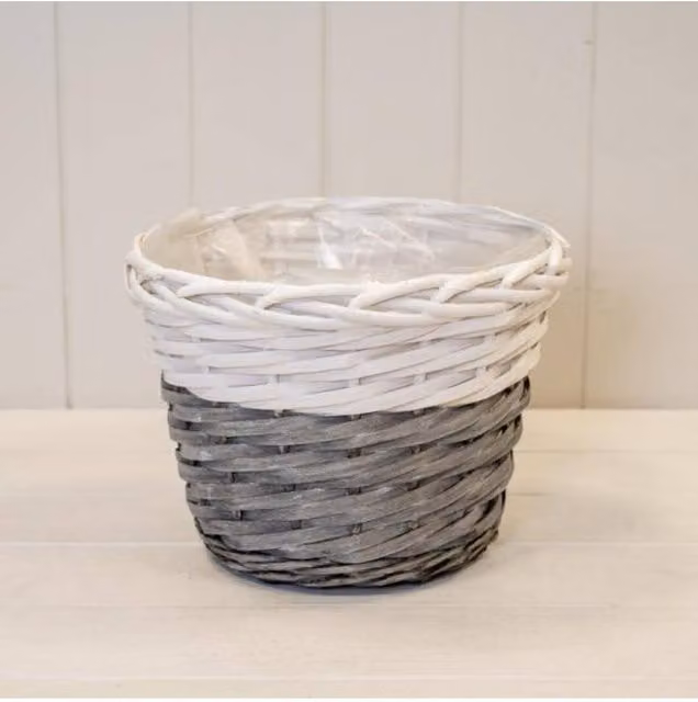 KDMD Handcrafted Two Tone Willow Planter in White