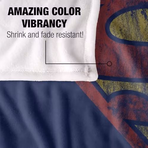Warner Bros. Superman Logo Vintage Silky Touch Super Soft Fleece Throw Blanket, Multicolour, W: 91.44 cm x D: 147 cm – 3
