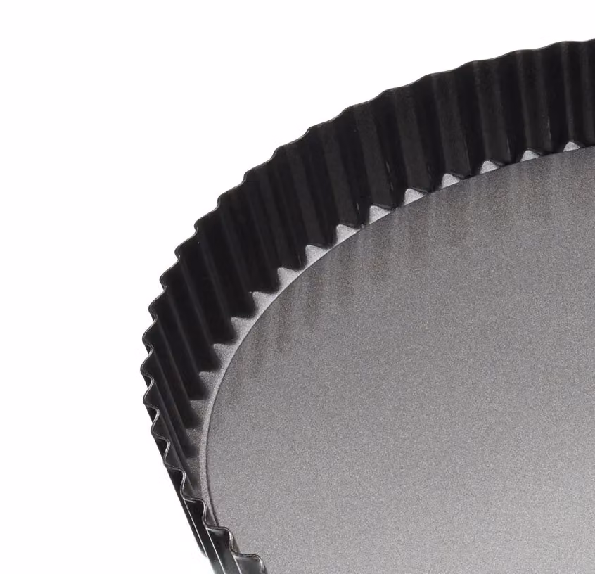 MasterClass Carbon Steel Non-Stick Round Tart Tin with Loose Base, Grey, 28cm – 4