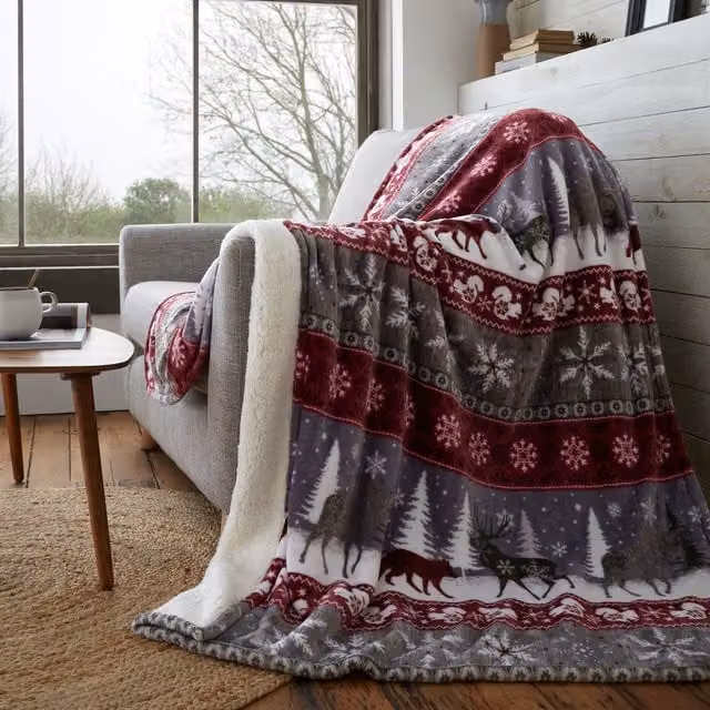 Happy Linen Company Fluffy Red and Multicolour Fleece Throw, W: 200 cm