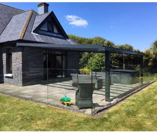 Milwood Group Modern Grey Aluminium Lean-to Pergola Veranda with Glass and Rain Gutter, W: 900 cm, D: 550 cm