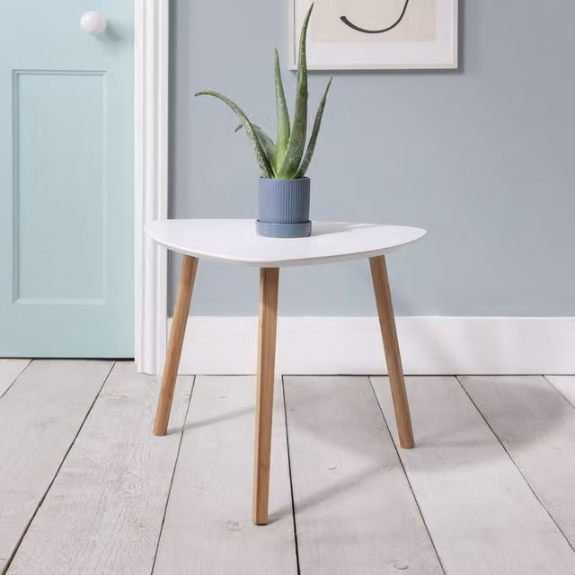 Nöa and Nani Malme Round Side Table in White and Natural Pine