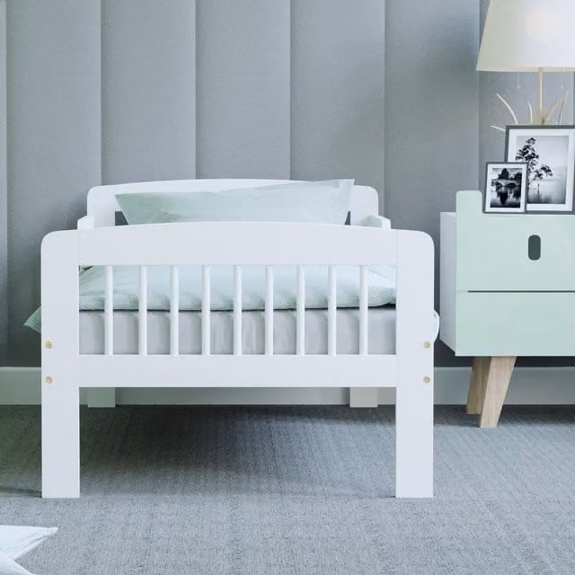 Vida Designs Scorpio Toddler Bed in White Lacquered Finish