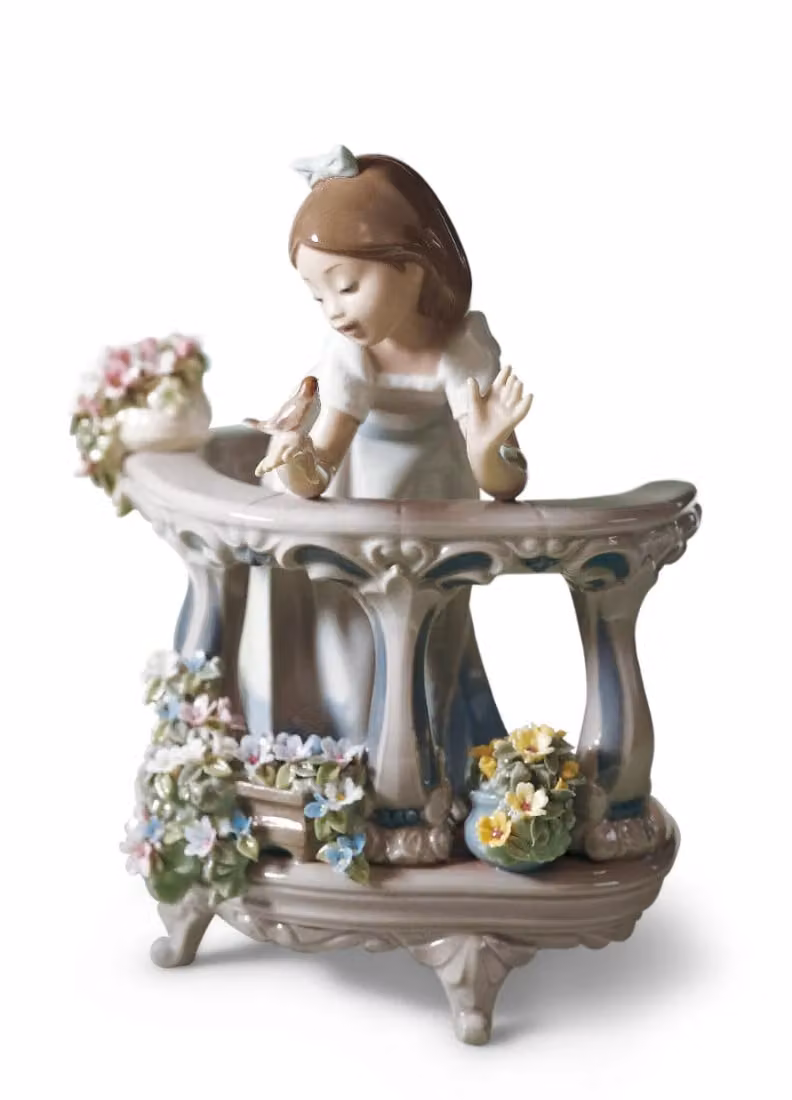 Lladró Morning Song Girl Porcelain Figurine in Multicolour