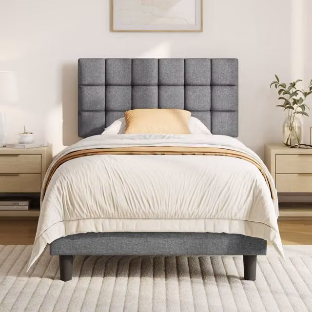 Yaheetech Modern Upholstered Platform Bed with Square Tufted Headboard in Light Grey