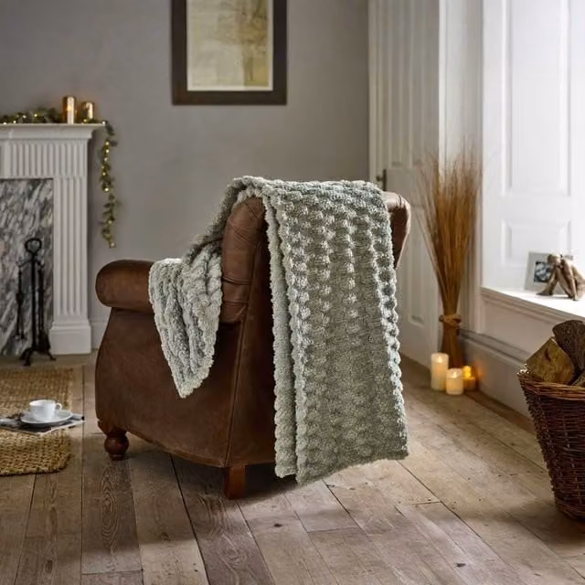 Deyongs Featherstone SuperSoft Textured Extra Warm Luxury Fleece Throw, Silver and Sage, W: 130 cm, L: 170 cm