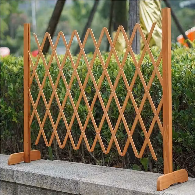 FLAVORA Brown Expanding Wooden Garden Screen Trellis Fence Paravent