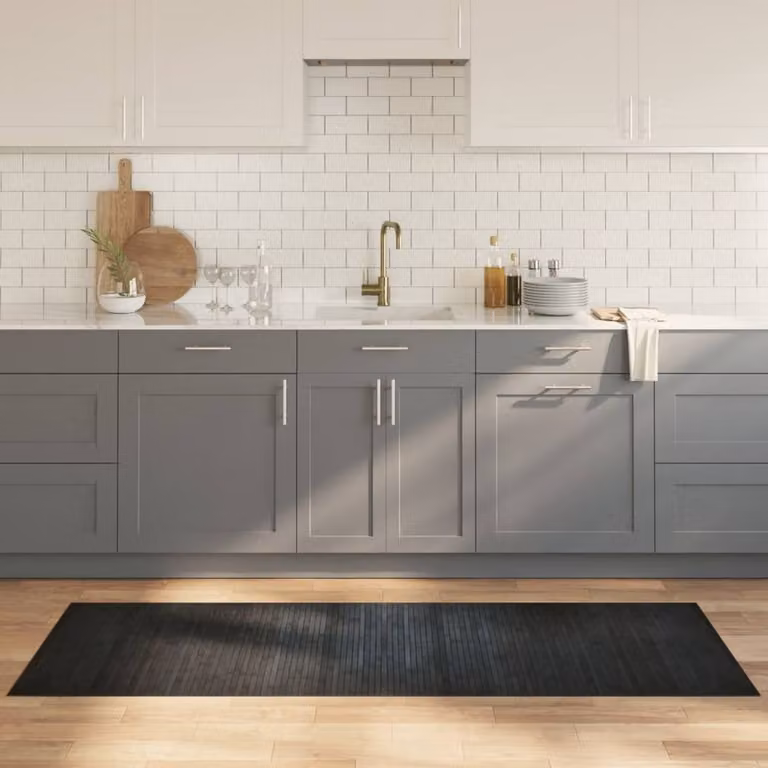Berkfield Home Rectangular Bamboo and Polypropylene Rug in Anthracite Grey, W: 70 cm, L: 200 cm