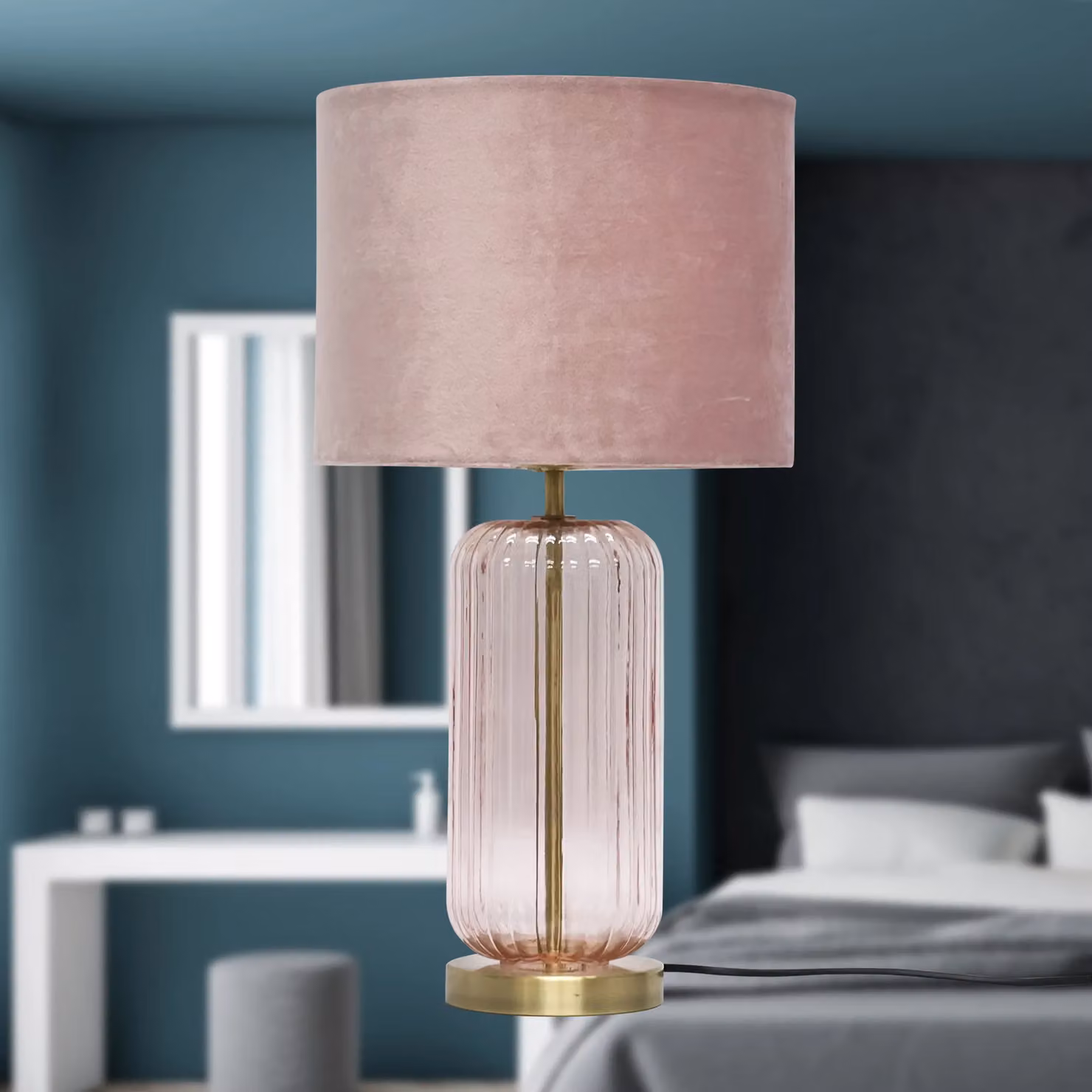 First Choice Lighting Walpole Set of 2 Blush Pink Glass and Antique Brass Table Lamps in Bronze, Height: 49 cm – 3