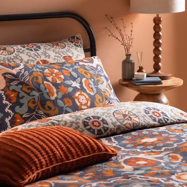 Kinfolk Reversible Floral Cotton Duvet Cover Set in Denim Blue, Super King, 200 x 200 cm