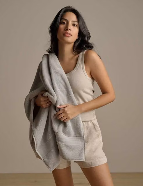 Bedfolk Fluffy Pure Cotton Bath Towel in Blue
