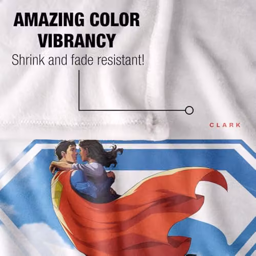 Warner Bros. Superman 2025 Lois Shield Super Soft Silky Touch Fleece Throw Blanket, Multicolour, W: 91 cm, D: 147 cm – 2
