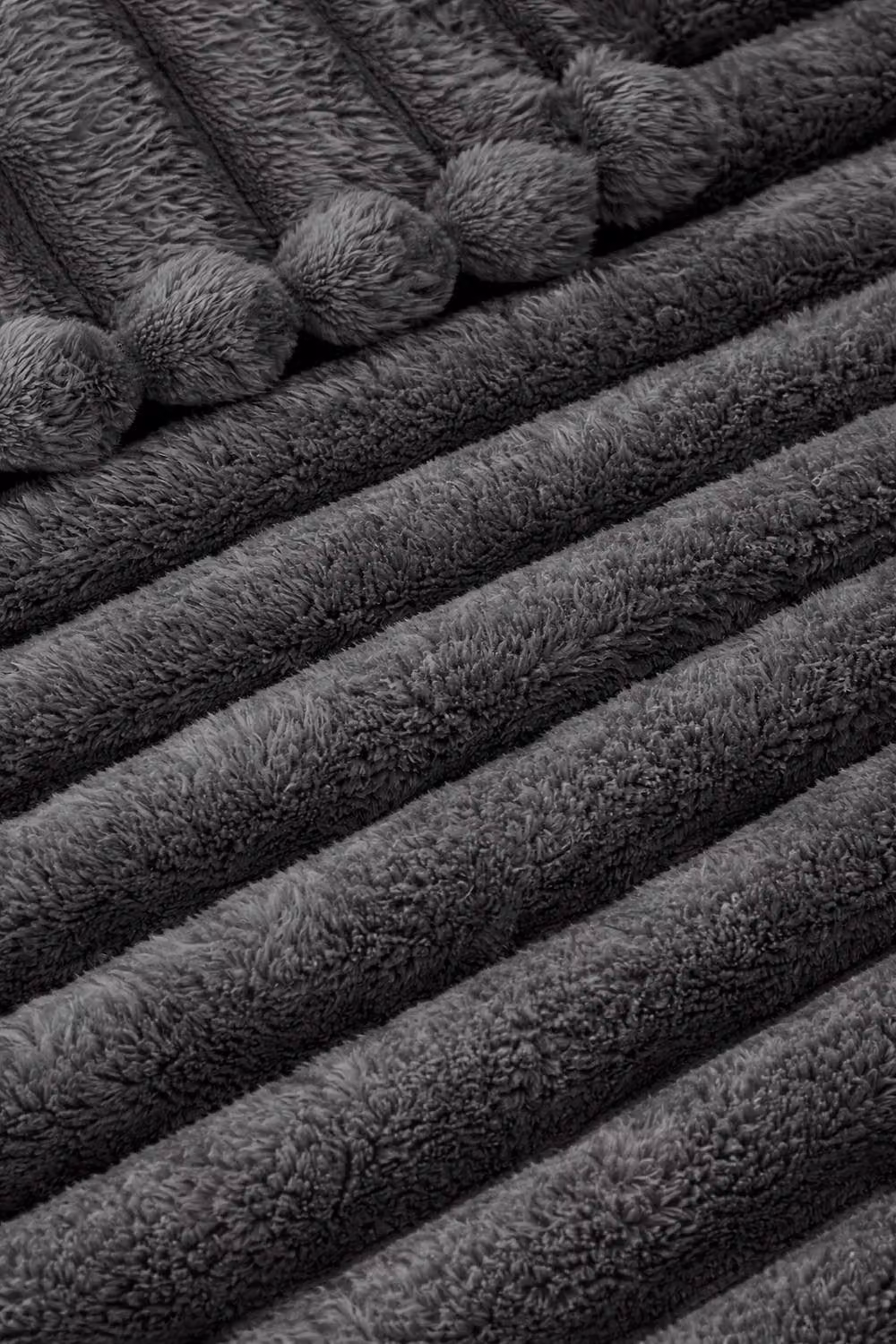 Dyzi Ribbed Jacquard Fleece Throw Blanket in Grey, W: 150 cm, L: 200 cm – 3
