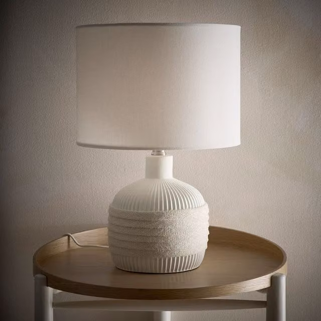 K LIVING Emilia Ceramic Table Lamp in Beige and White, H 42 cm x W 28 cm