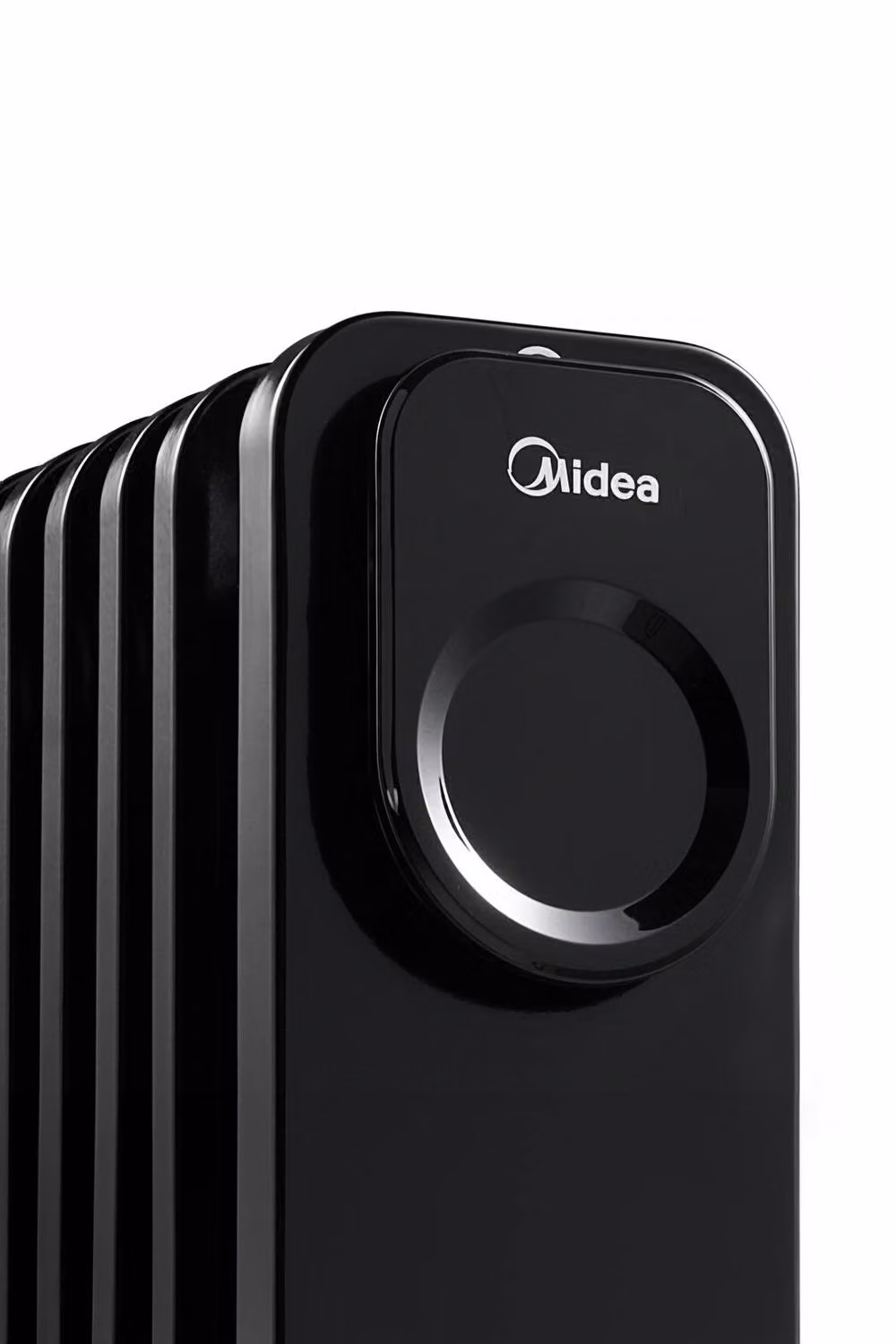 Midea 2.3kW 11-Fin Electric Oil-Filled Radiator with Remote Control and Overheat and Tip Over Protection, Black – 8