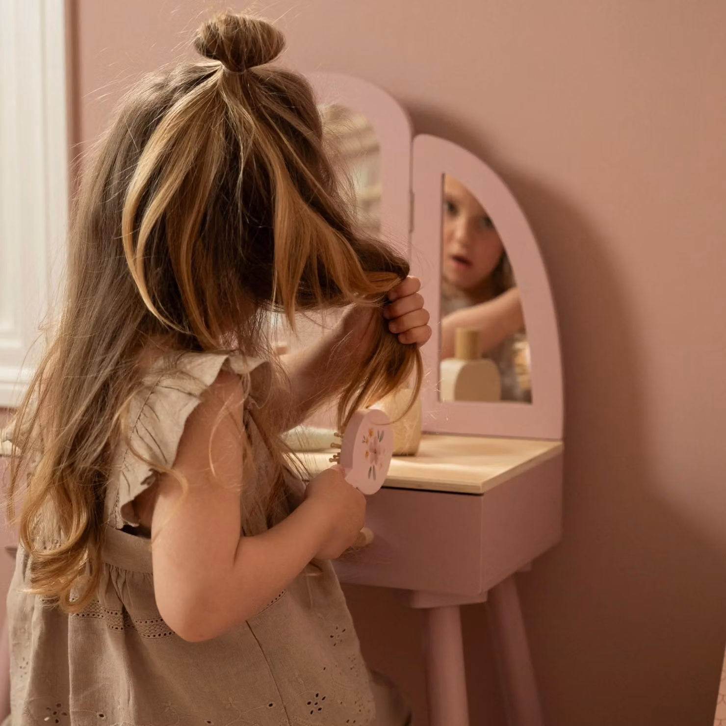 Little Dutch Large Wooden Kids Dressing Table in Pink, W/D/H: 87 x 52 x 26.5 cm – 4