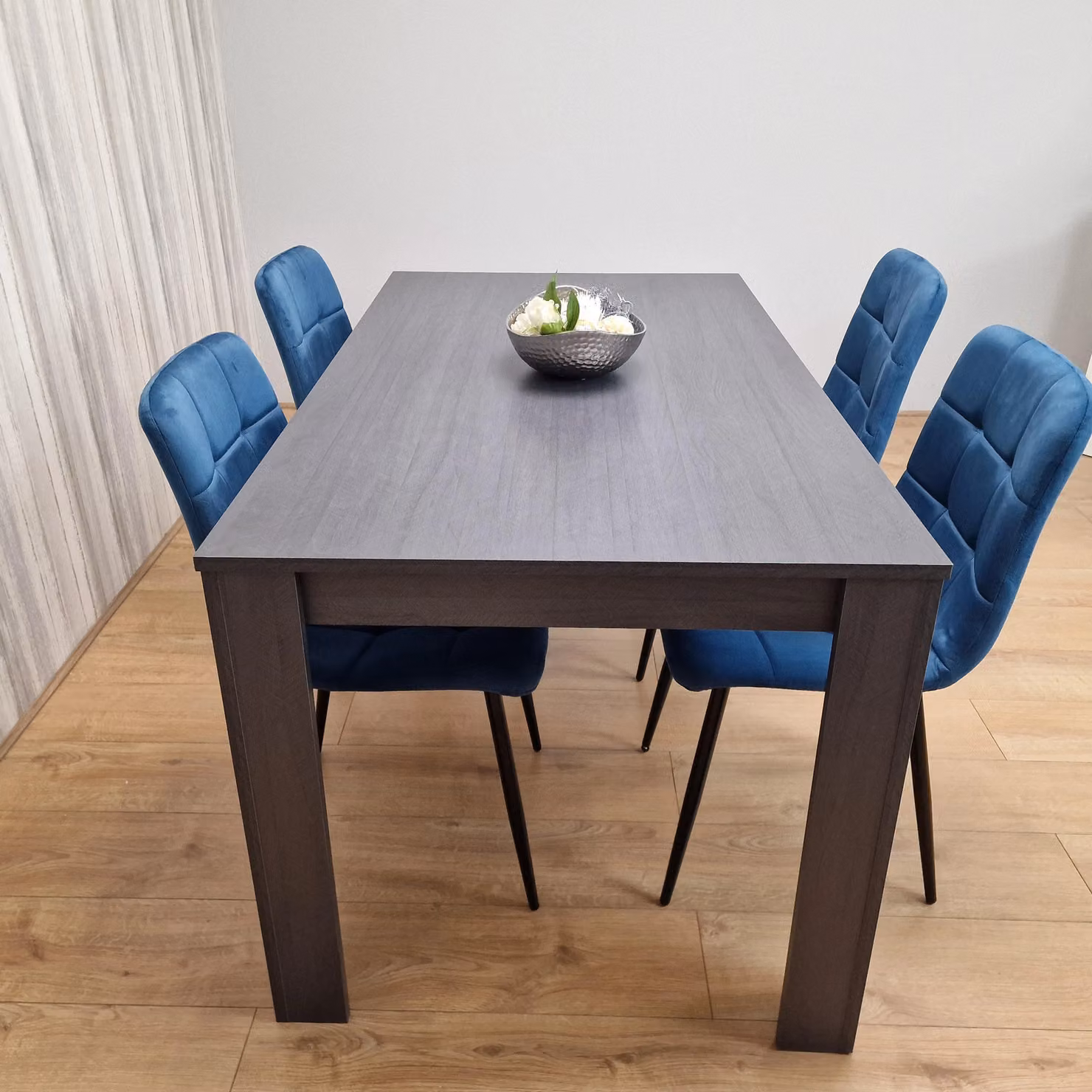 Kosy Koala Grey Dining Table and 4 Blue Velvet Chairs Dining Set, W/D/H: 140 x 80 x 75 cm – 3