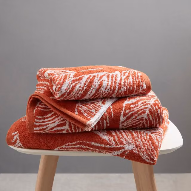 Fusion Matteo Luxury Cotton Jacquard Towel with Floral Motif in Terracotta