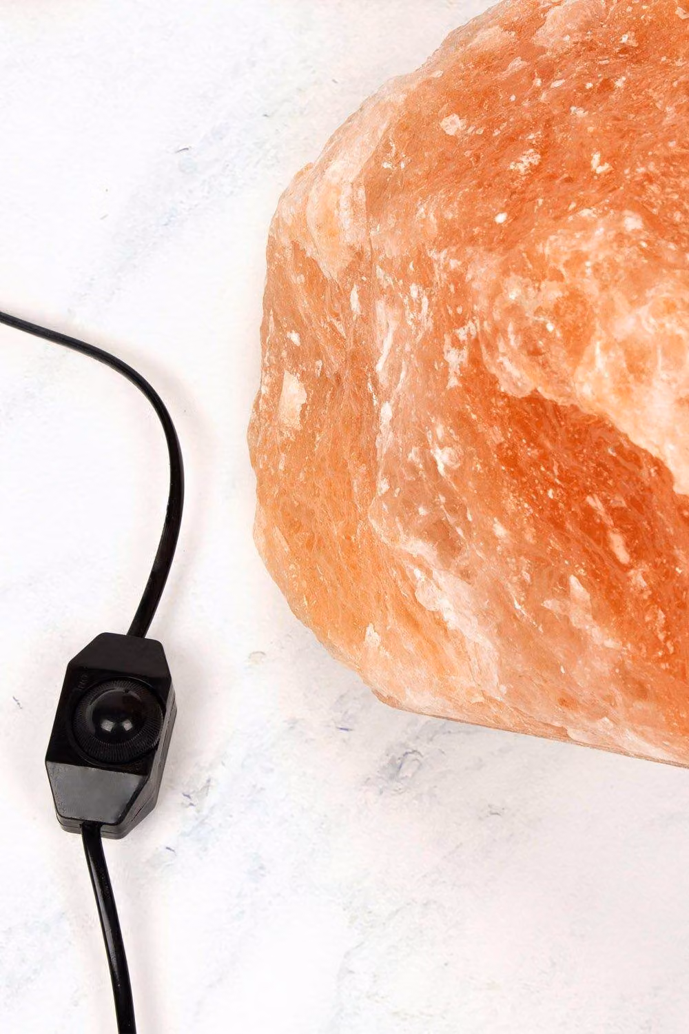 Myga Dimmable Himalayan Salt Lamp in Orange with Wood Base – 3