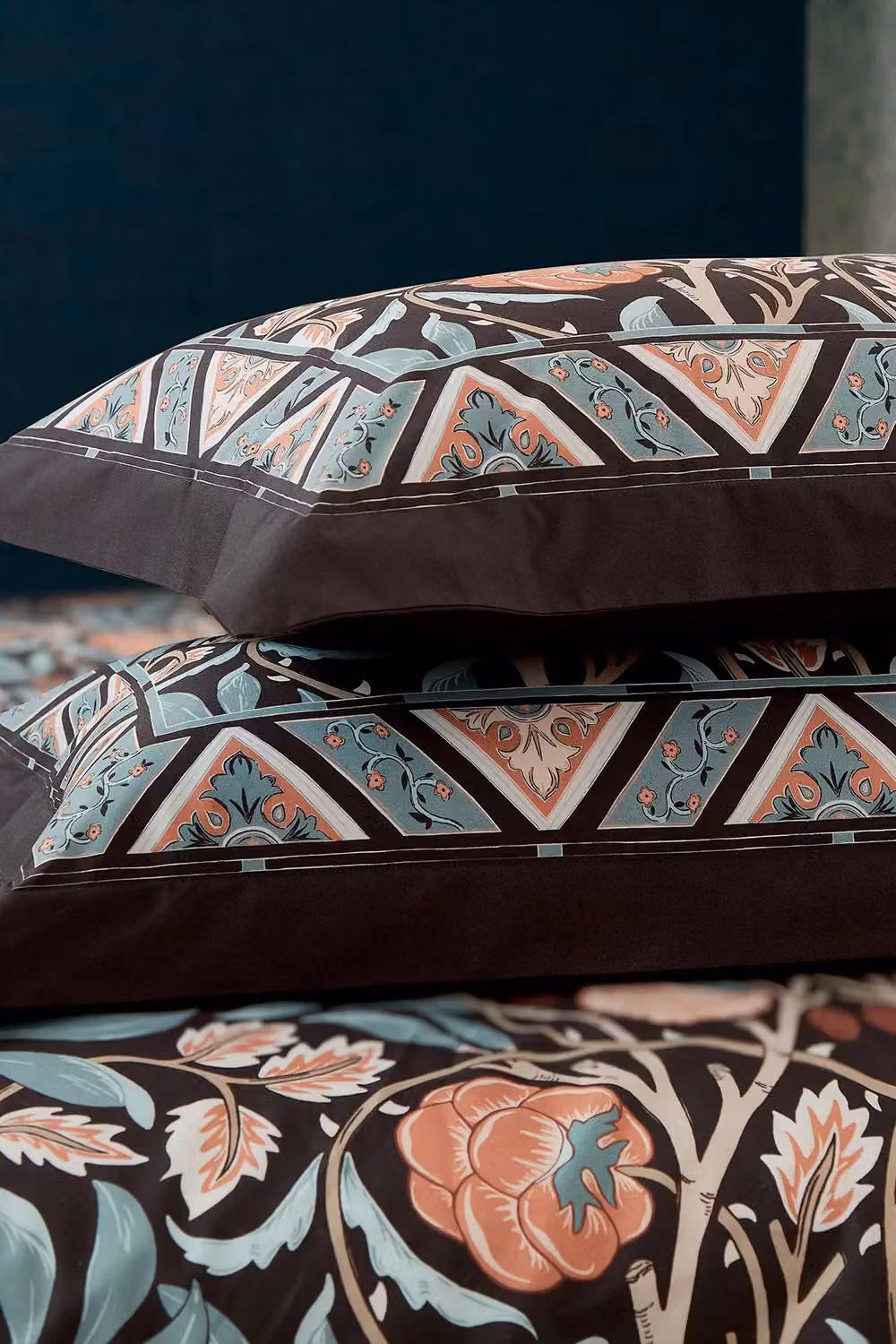 Morris & Co Floral Cotton Percale Duvet Cover and Pillowcase Set, Blue, Pink and Multicolour, W: 180 cm, H: 200 cm – 5