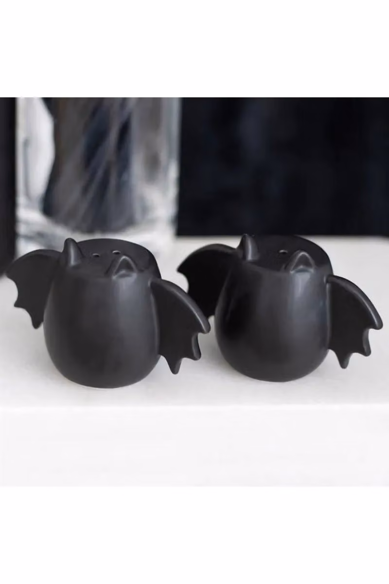 Something Different Wholesale Bat Wing Salt and Pepper Shakers in Black – 4