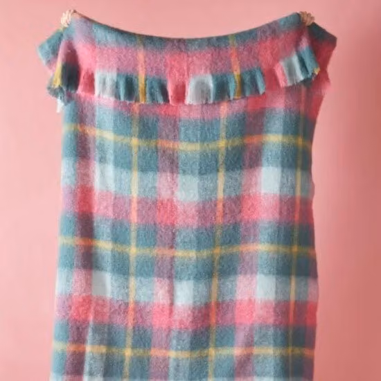 Bluebellgray Highland Check Wool Throw in Petrol, Pink and Multicolour, W/D/H: 130 x 170 cm