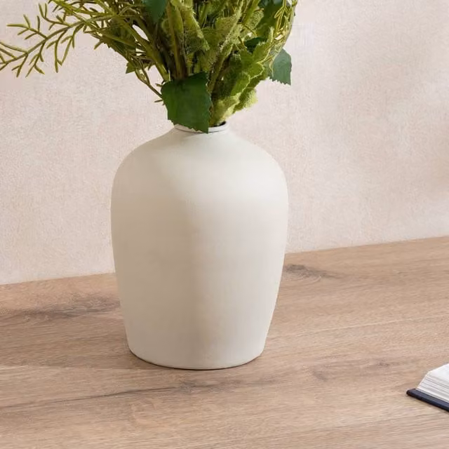 Scottish Everlastings Ltd Modern White Round Tabletop Vase, H 18.0 cm x W 13.0 cm x D 13.0 cm