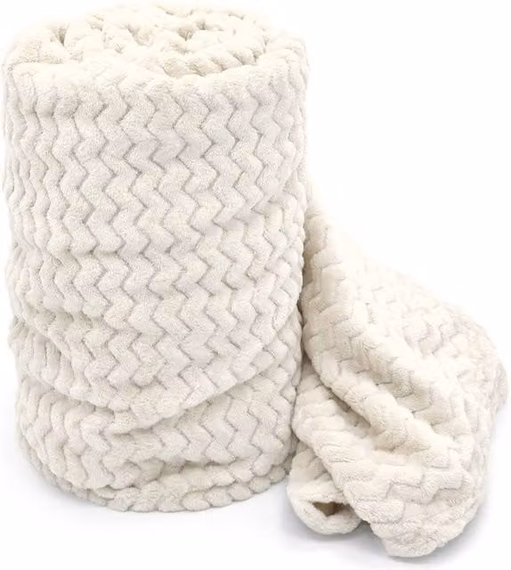 Velosso Super Soft Plush Chevron Throw Blanket in Beige and White, W/D/H: 127 x 152 cm