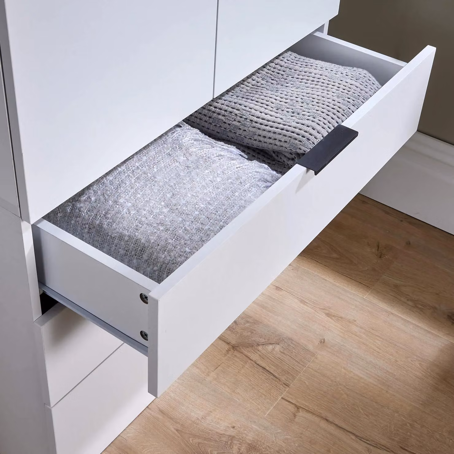 Home Source Phoenix 2 Door 3 Drawer Wardrobe in White with Internal Shelves and Hanging Rod – 4