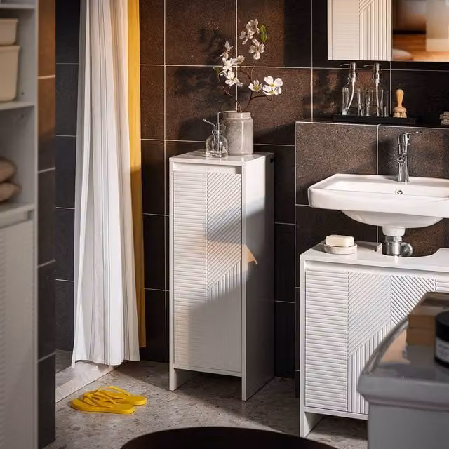 SoBuy Modern White Freestanding Bathroom Cabinet with Hinged Doors – 1