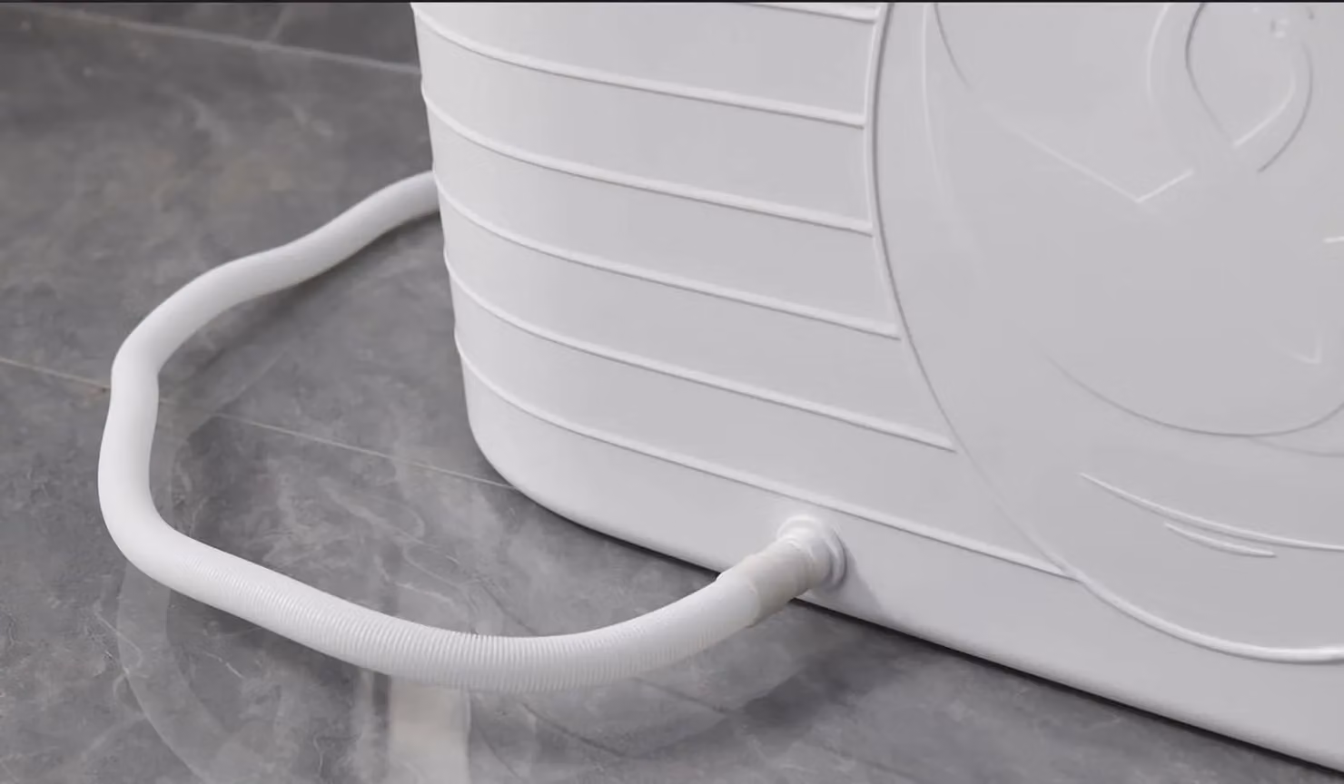 Fimous Oval Freestanding Plastic Bathtub in White, W/D/H: 180 x 54 x 59 cm – 2