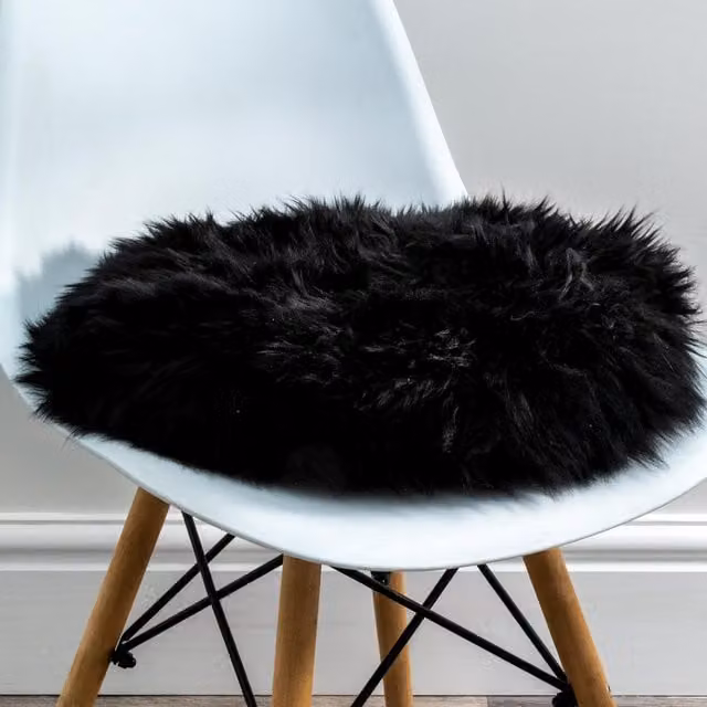 Native Natural Round Black Lambskin Sheepskin Chair Pad